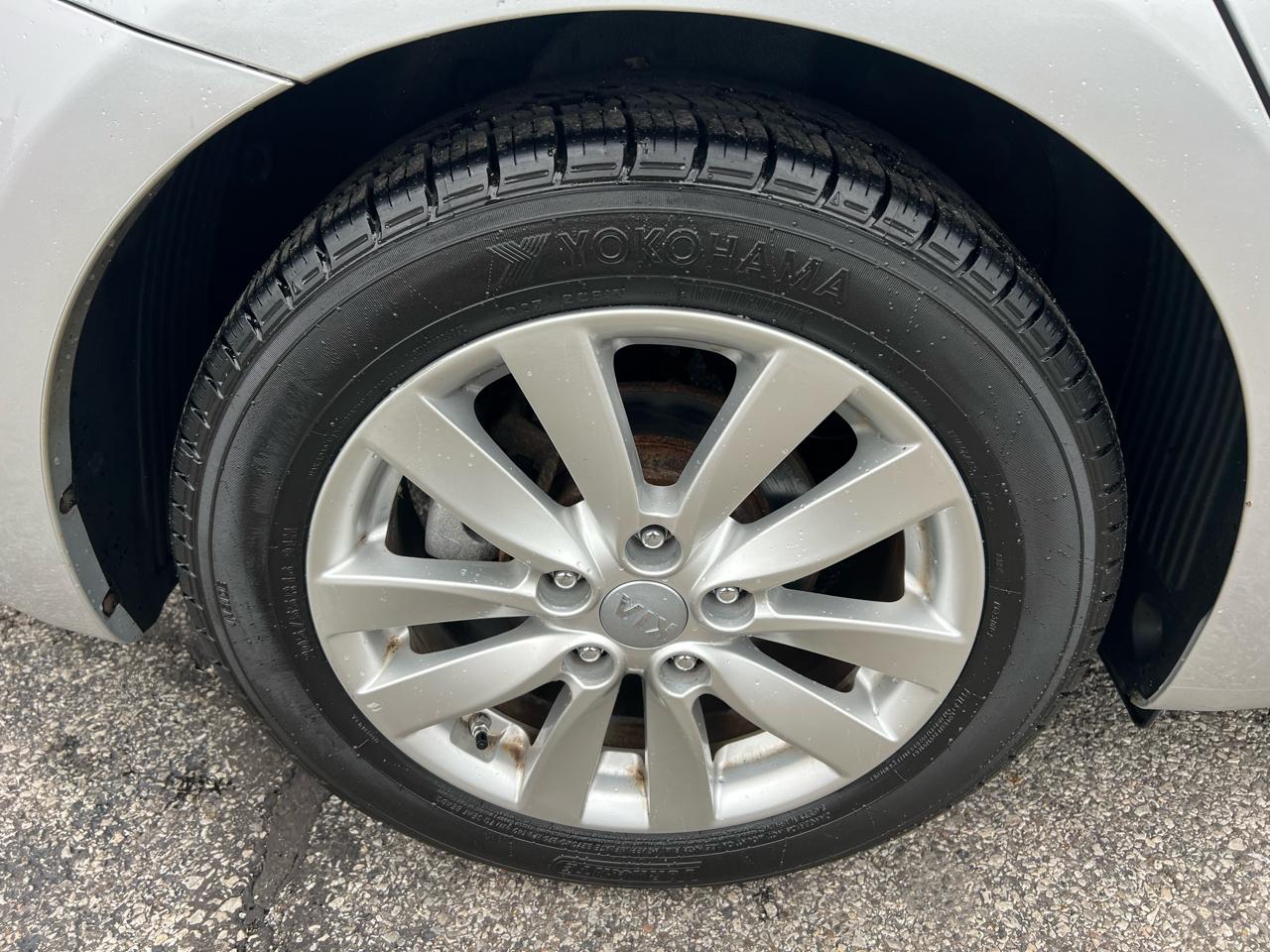 Kia Forte 4dr Sdn Auto EX 2015