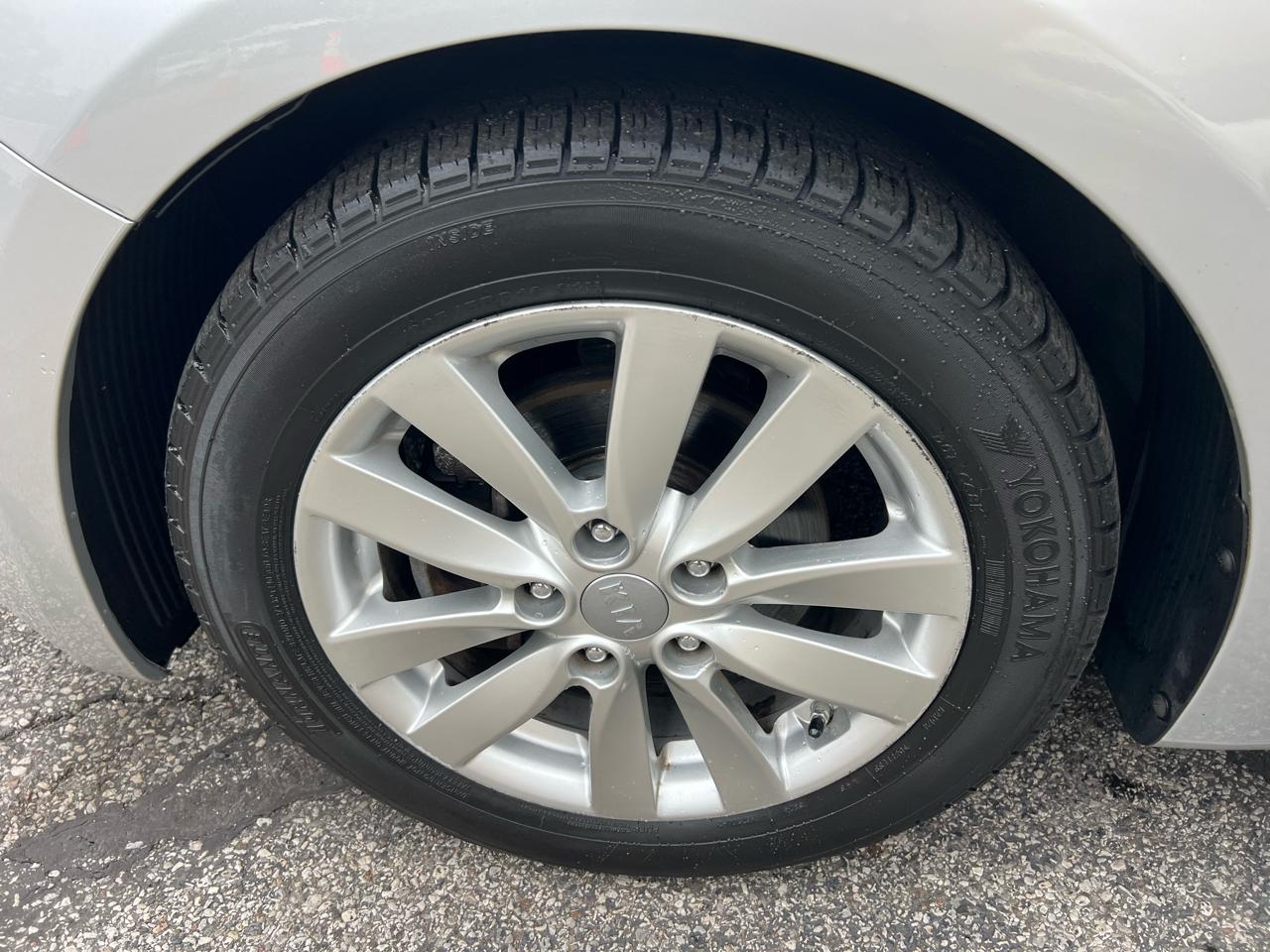 Kia Forte 4dr Sdn Auto EX 2015