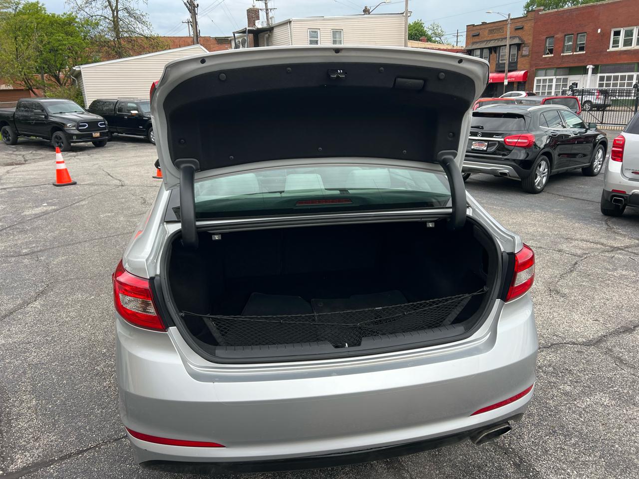 Hyundai Sonata 4dr Sdn 2.4L SE 2015