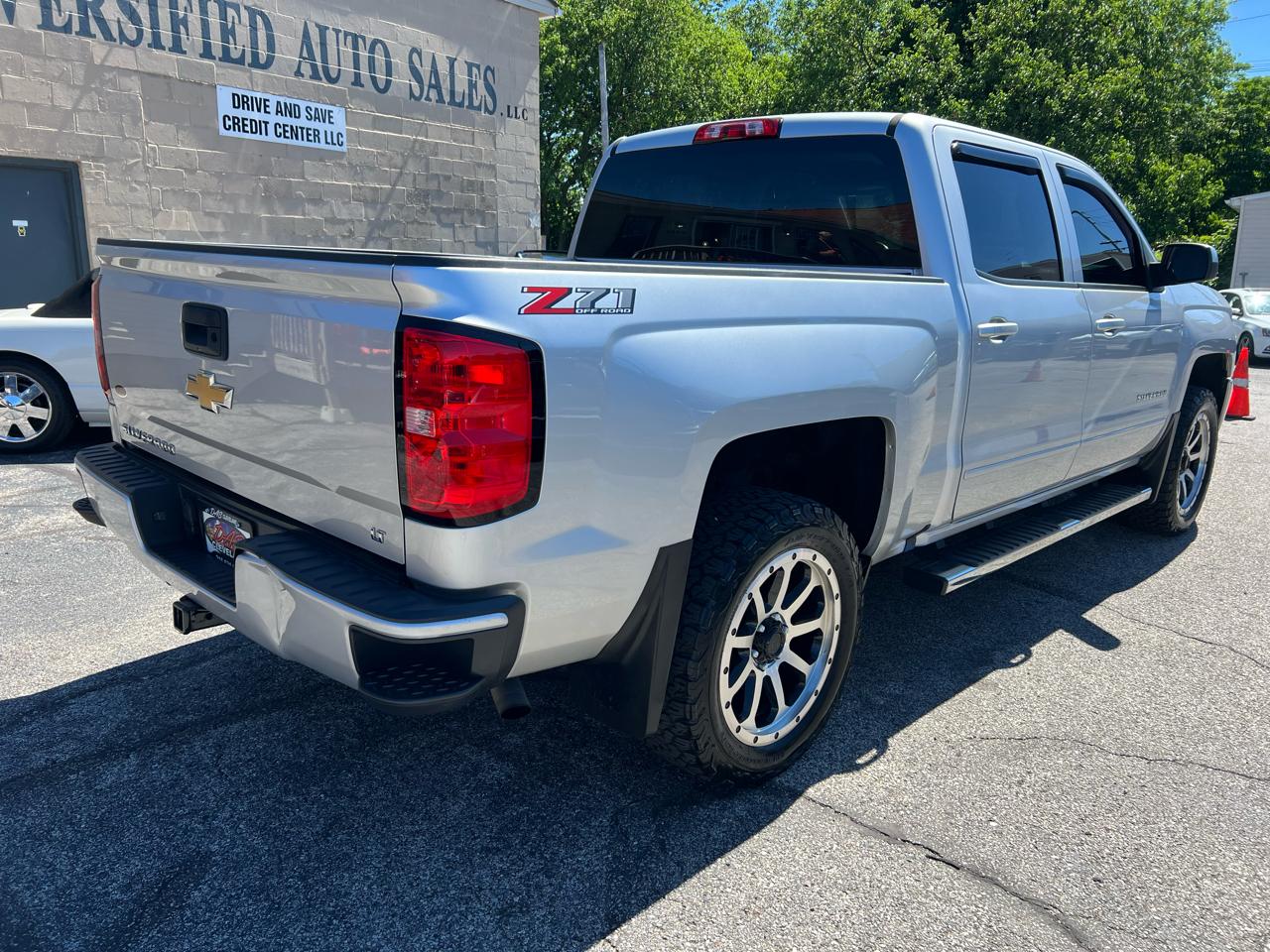Chevrolet Silverado 1500 Crew Cab Crew Cab 143.5" WB 4WD Z71 2018