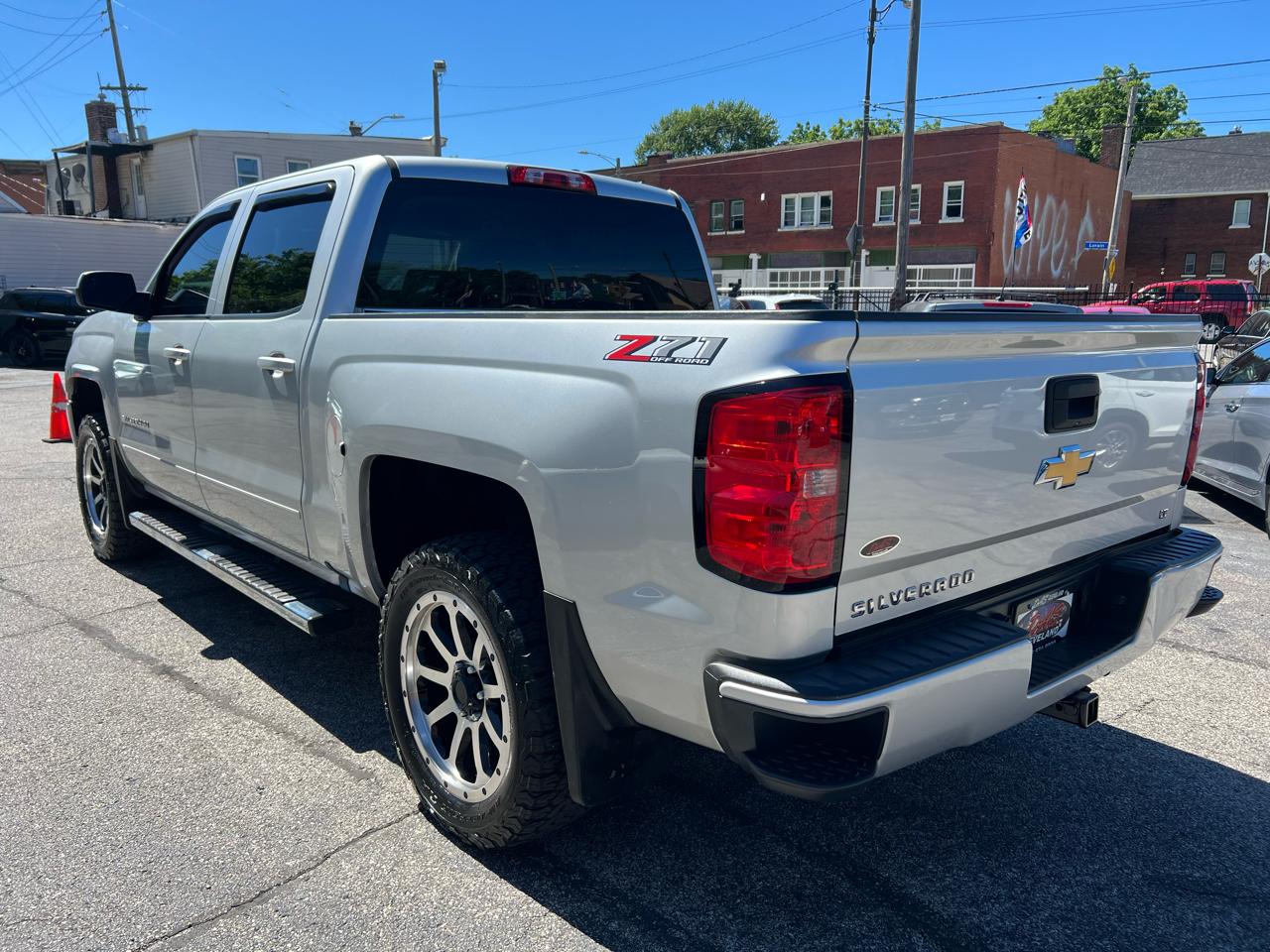 Chevrolet Silverado 1500 Crew Cab Crew Cab 143.5" WB 4WD Z71 2018