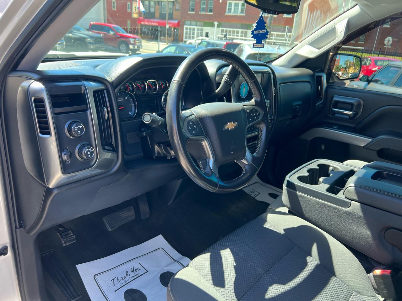 Chevrolet Silverado 1500 Crew Cab Crew Cab 143.5" WB 4WD Z71 2018