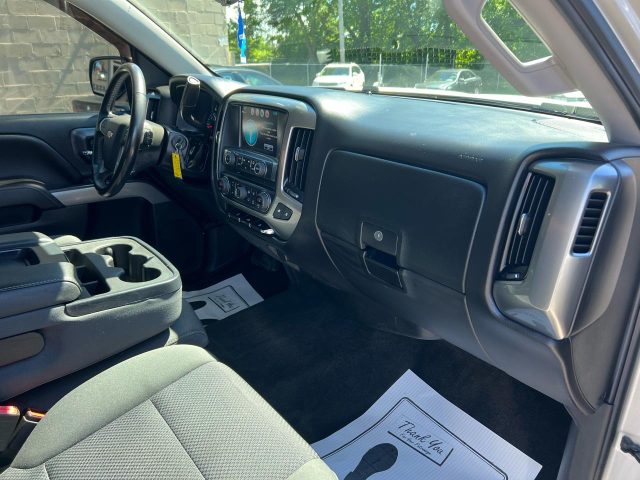Chevrolet Silverado 1500 Crew Cab Crew Cab 143.5" WB 4WD Z71 2018