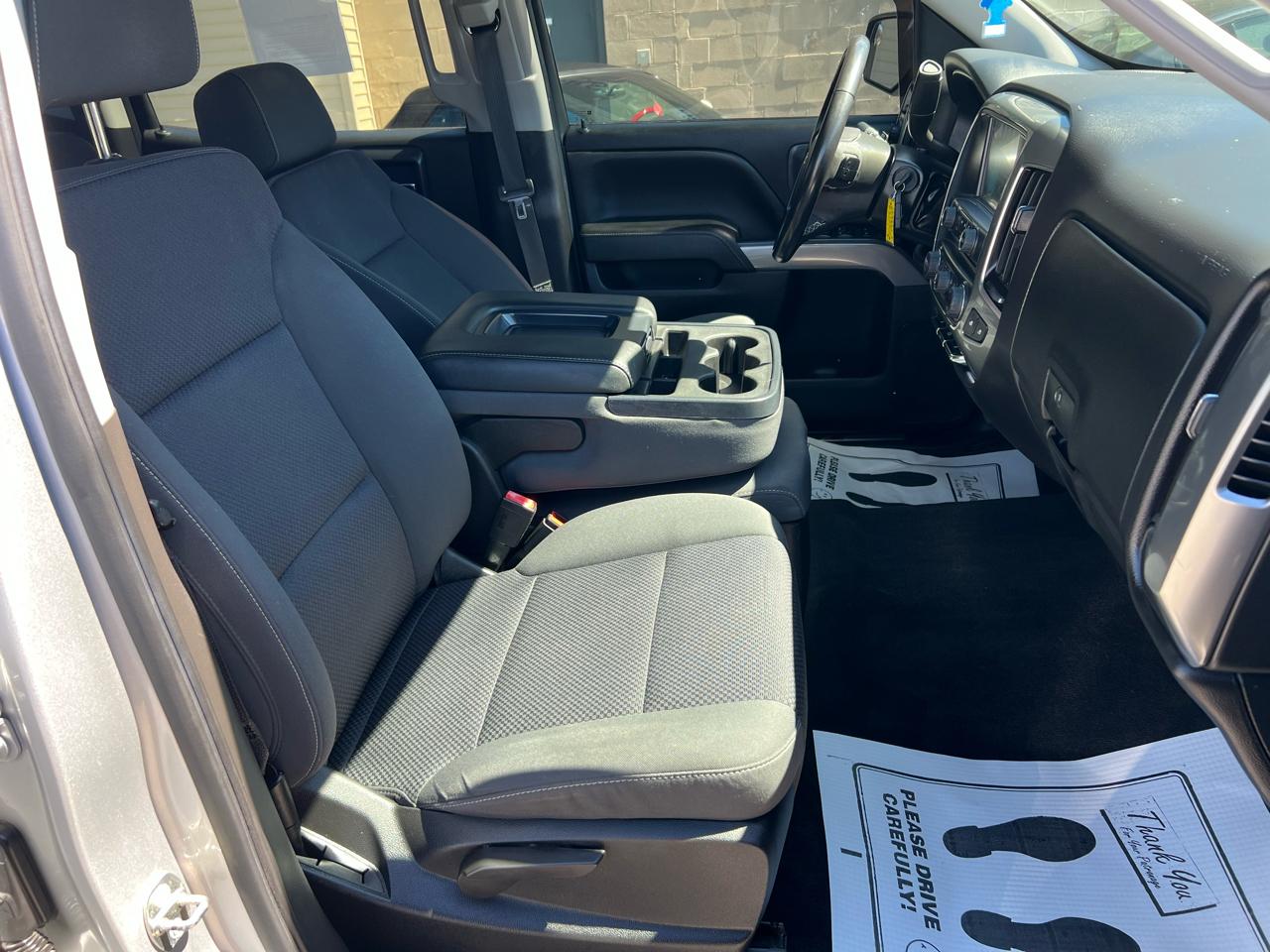 Chevrolet Silverado 1500 Crew Cab Crew Cab 143.5" WB 4WD Z71 2018