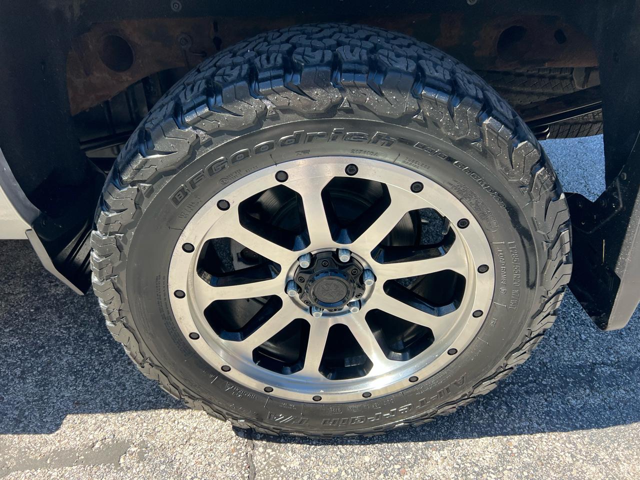 Chevrolet Silverado 1500 Crew Cab Crew Cab 143.5" WB 4WD Z71 2018