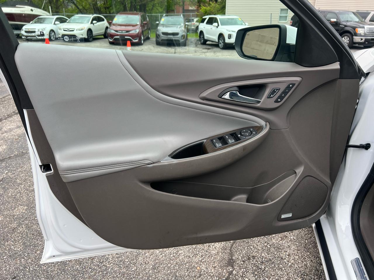 Chevrolet Malibu 4dr Sdn Premier w/2LZ 2016