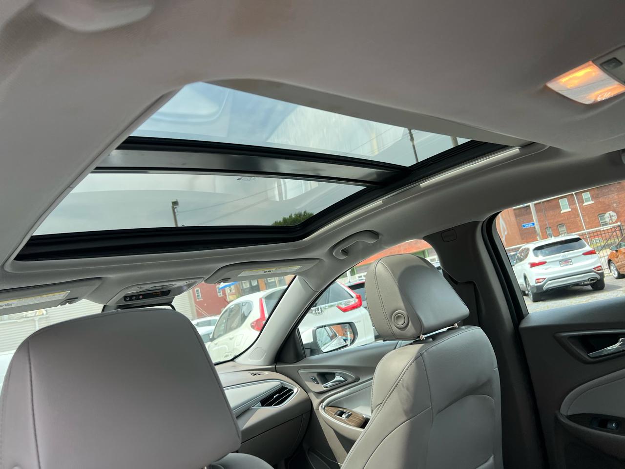 Chevrolet Malibu 4dr Sdn Premier w/2LZ 2016