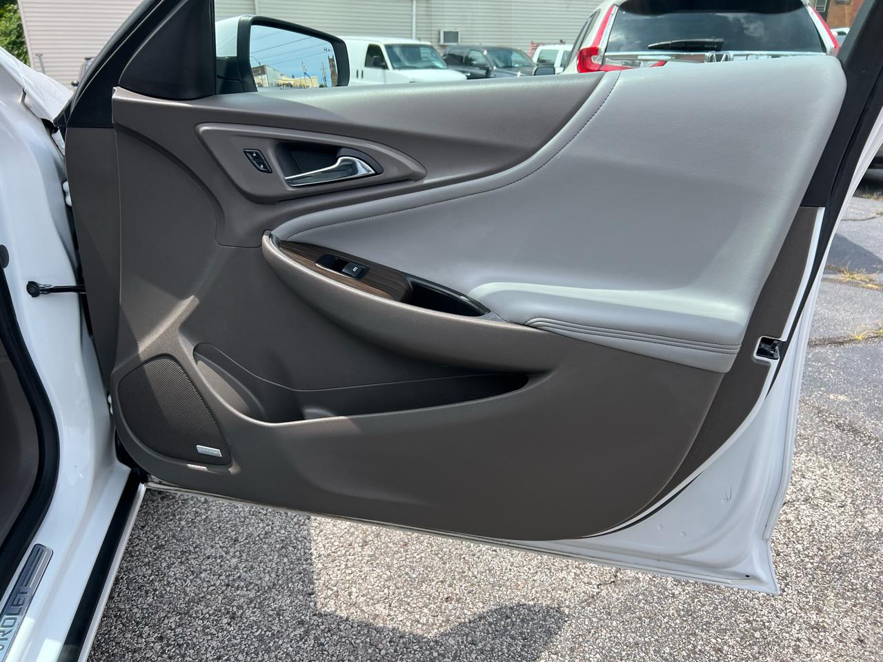 Chevrolet Malibu 4dr Sdn Premier w/2LZ 2016