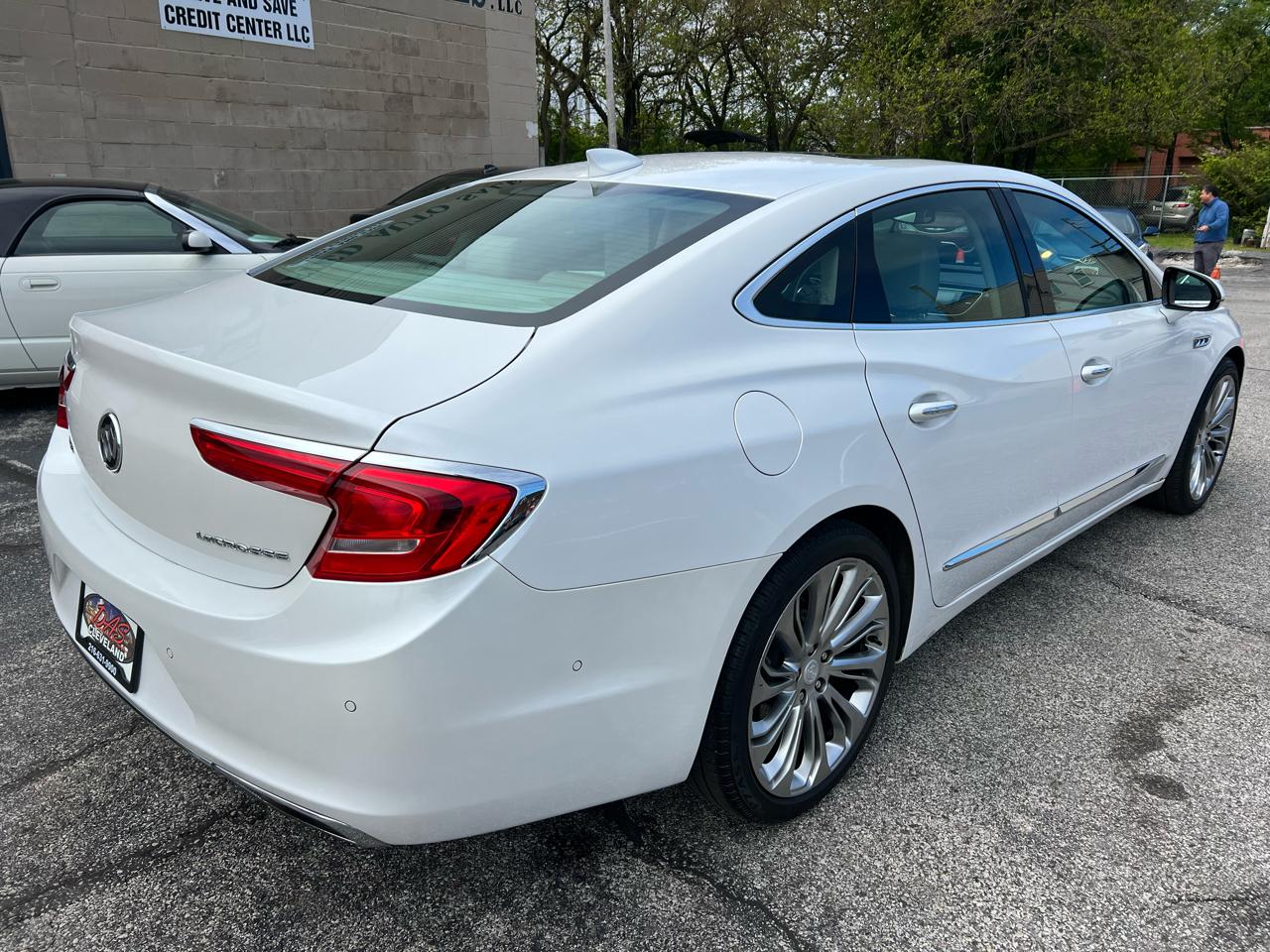 Buick LaCrosse 4dr Sdn Premium 2 FWD 2017