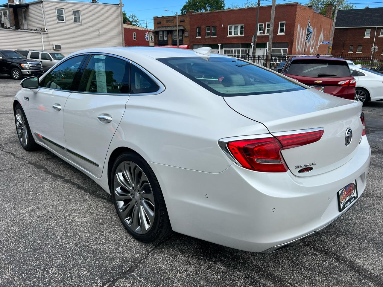 Buick LaCrosse 4dr Sdn Premium 2 FWD 2017