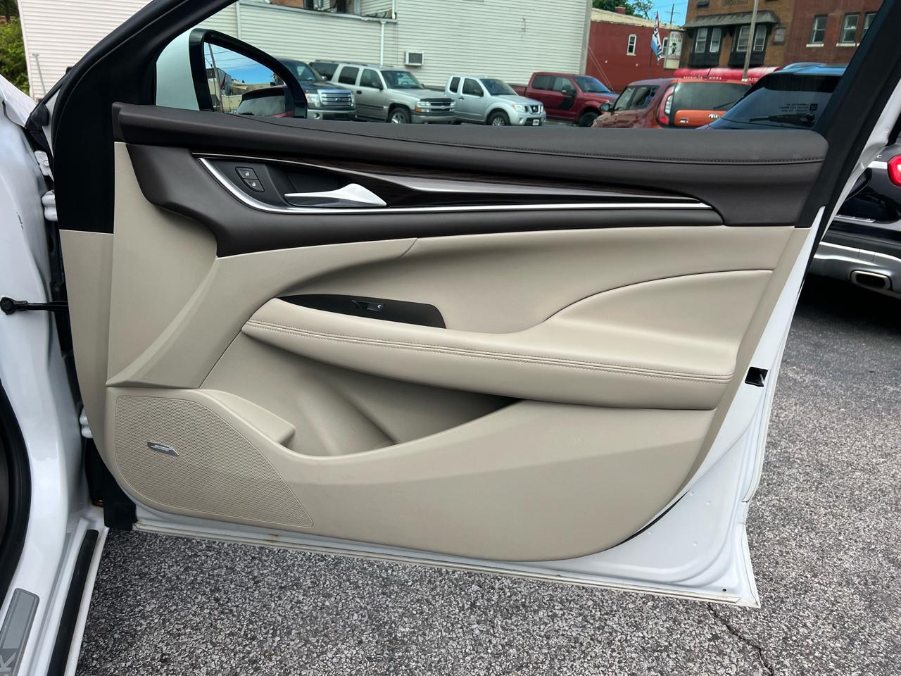 Buick LaCrosse 4dr Sdn Premium 2 FWD 2017