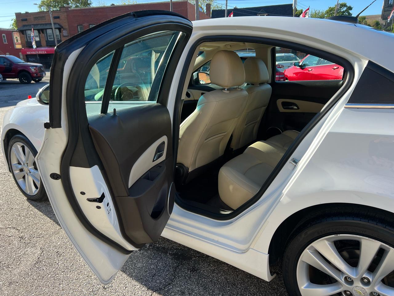 Chevrolet Cruze 4dr Sdn LTZ 2015