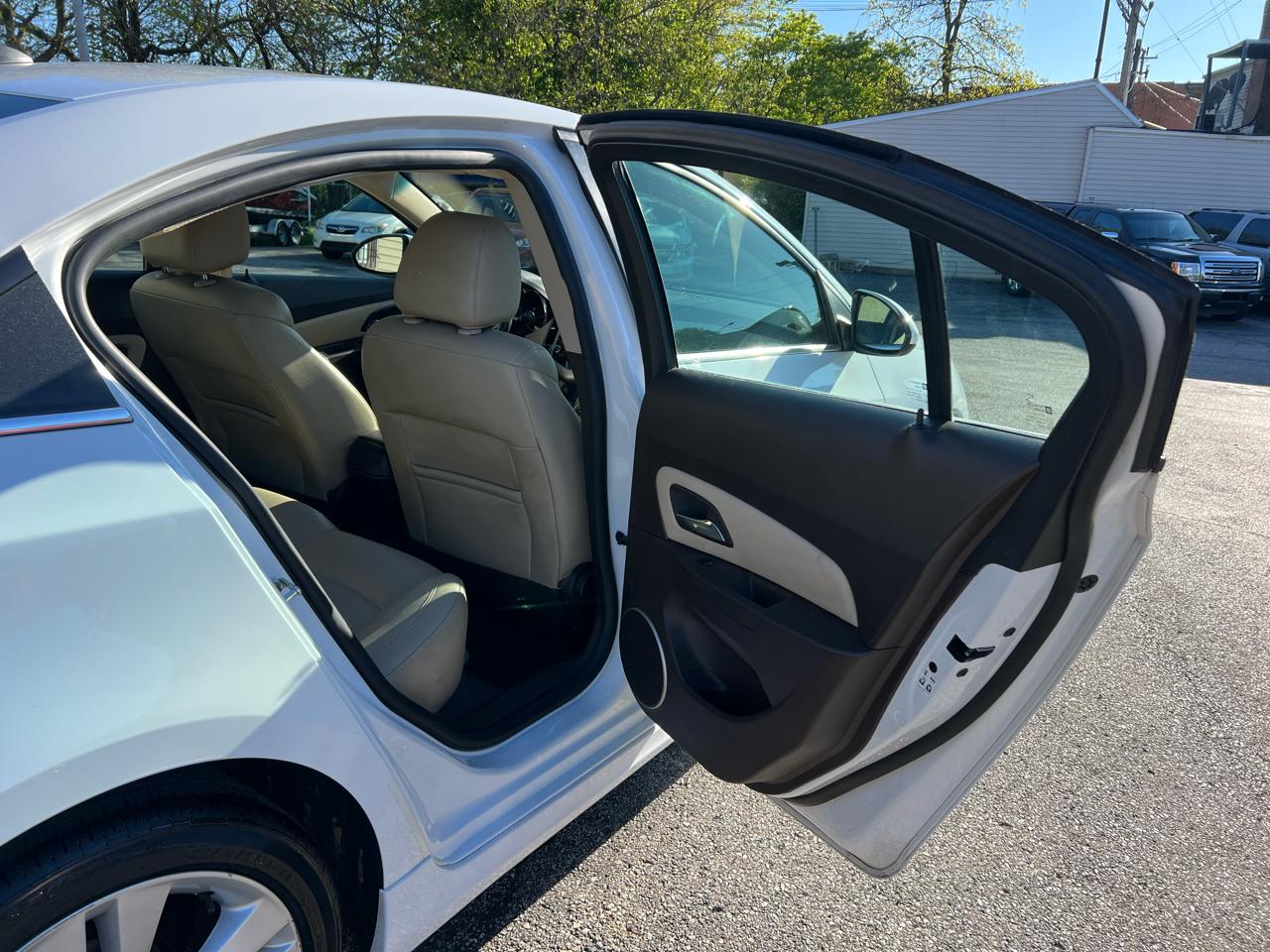 Chevrolet Cruze 4dr Sdn LTZ 2015