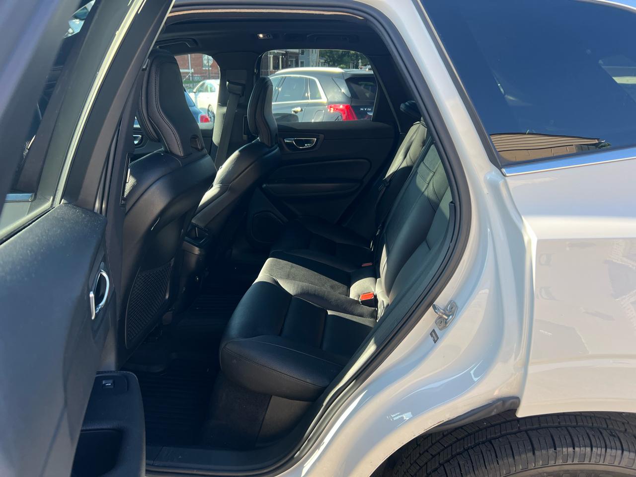 Volvo XC60 T5 AWD Momentum 2020