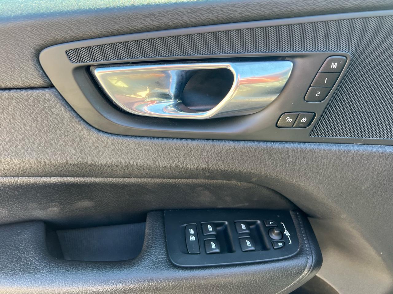 Volvo XC60 T5 AWD Momentum 2020