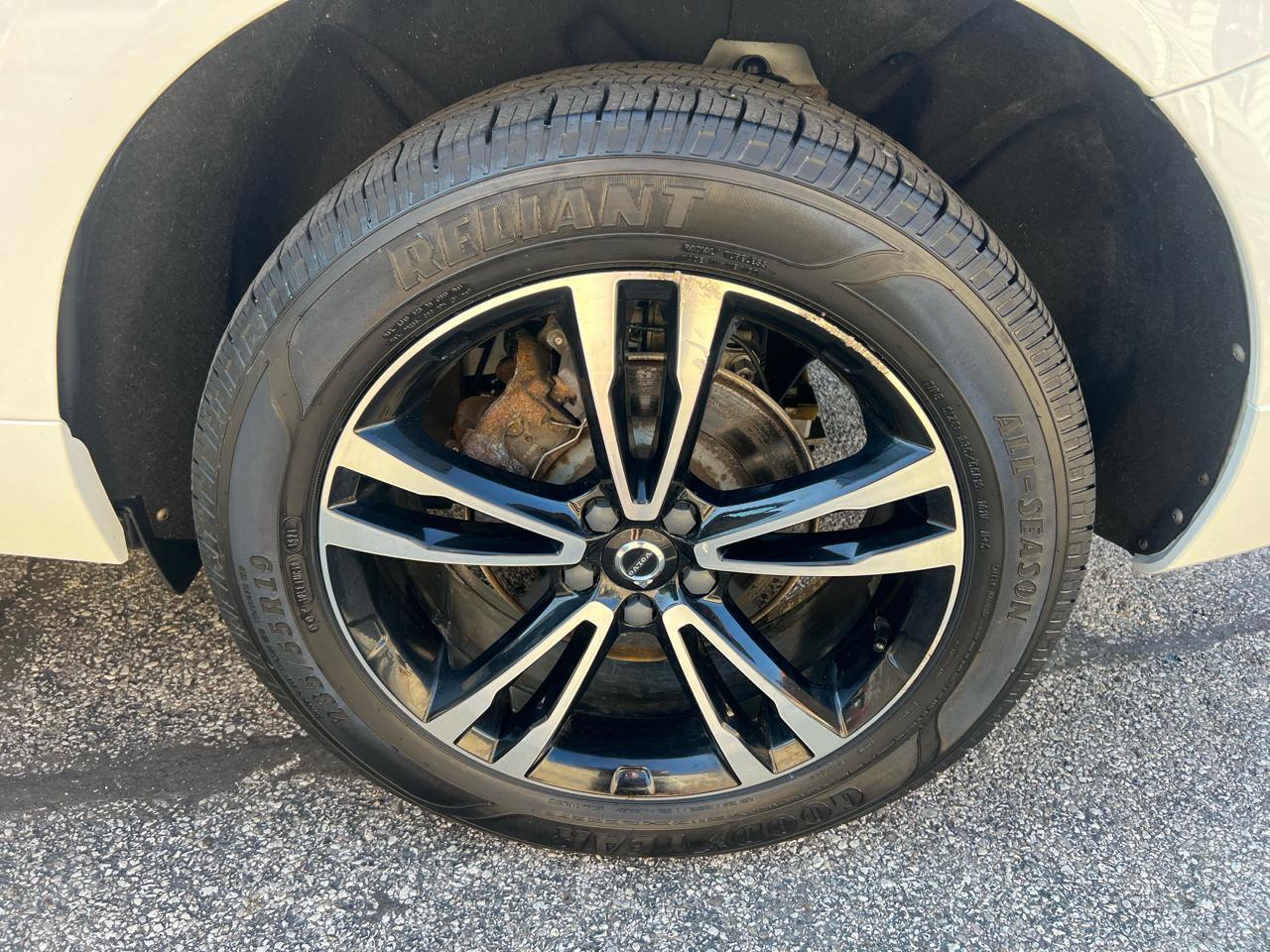 Volvo XC60 T5 AWD Momentum 2020