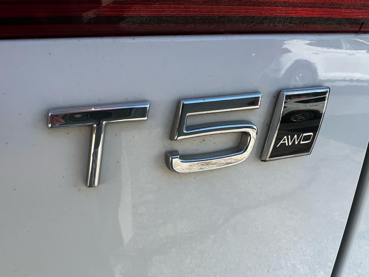 Volvo XC60 T5 AWD Momentum 2020