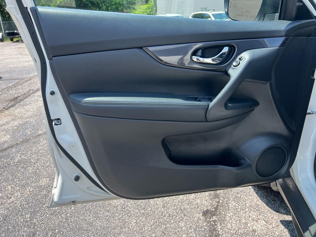 Nissan Rogue AWD SV 2017