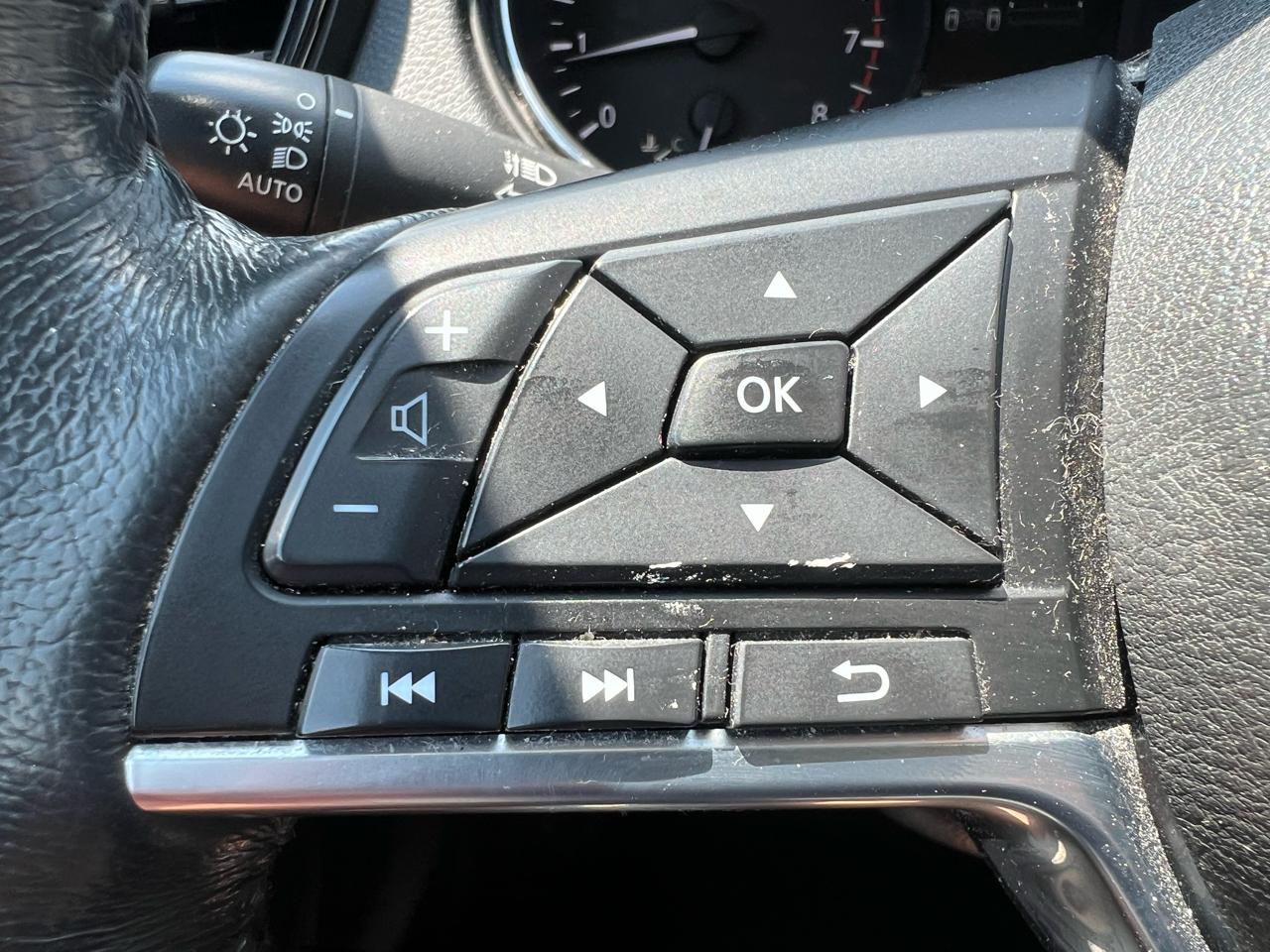 Nissan Rogue AWD SV 2017