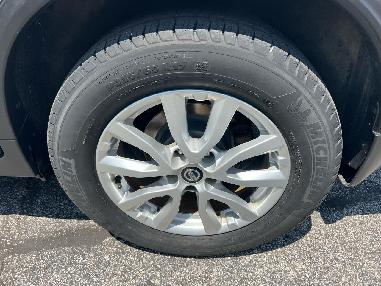 Nissan Rogue AWD SV 2017