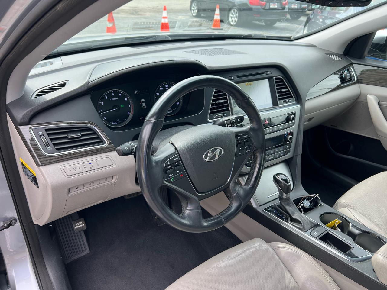 Hyundai Sonata 4dr Sdn 2.4L Limited PZEV 2015