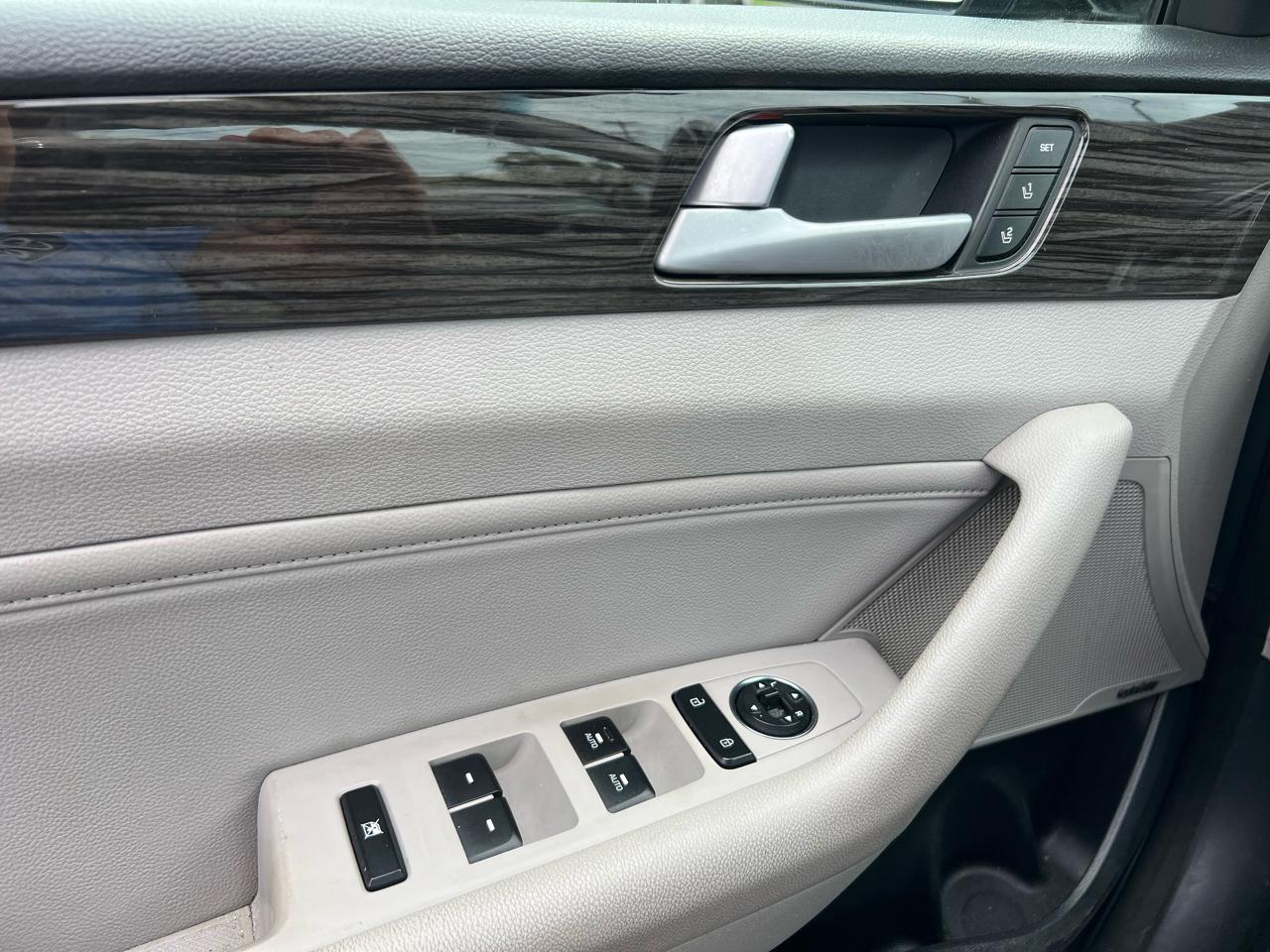 Hyundai Sonata 4dr Sdn 2.4L Limited PZEV 2015