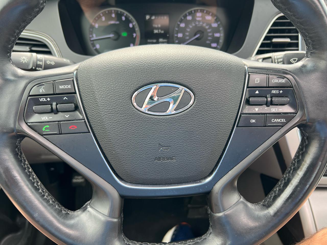 Hyundai Sonata 4dr Sdn 2.4L Limited PZEV 2015