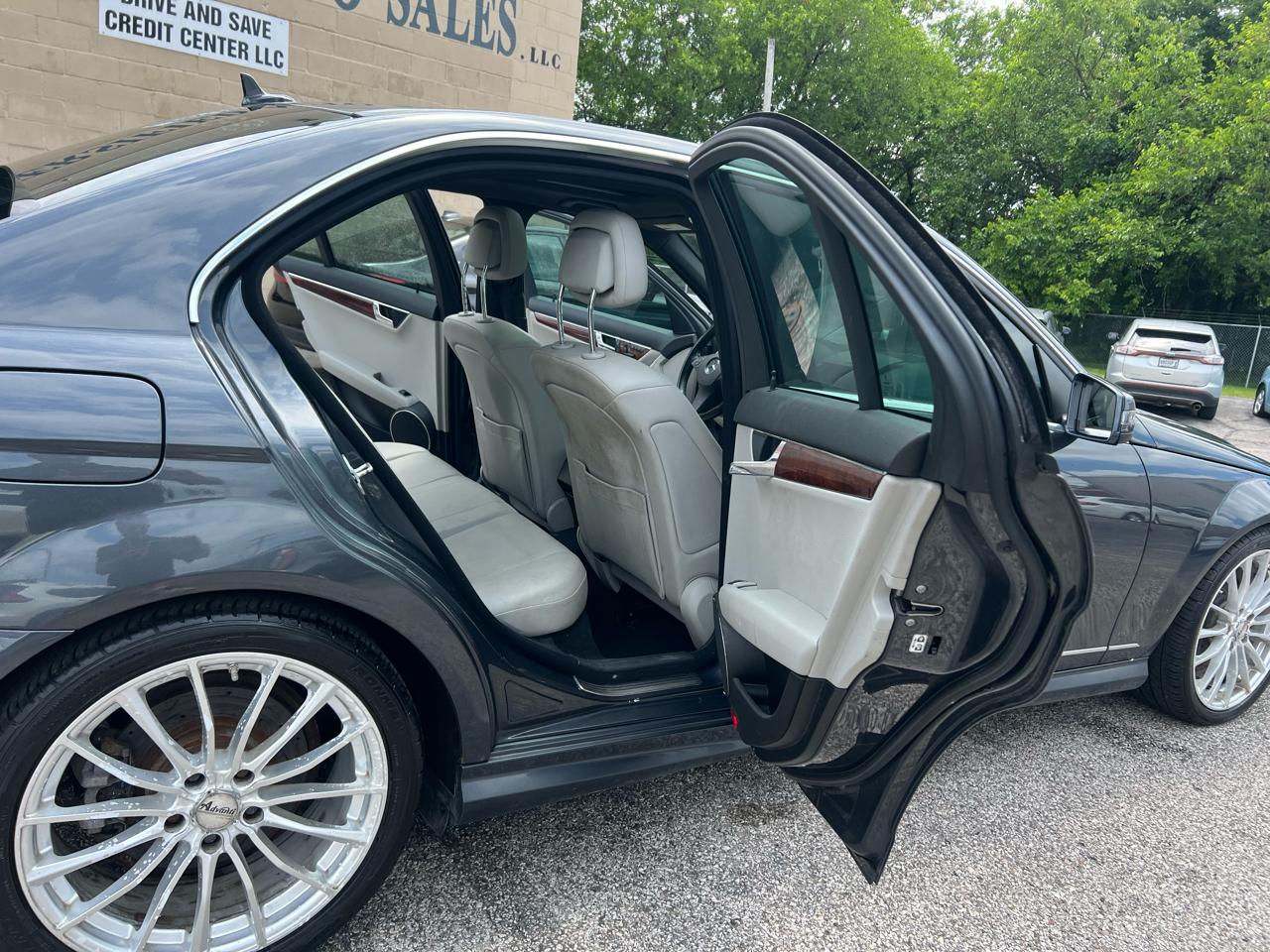 Mercedes-Benz C-Class 4dr Sdn C 300 Sport 4MATIC 2010