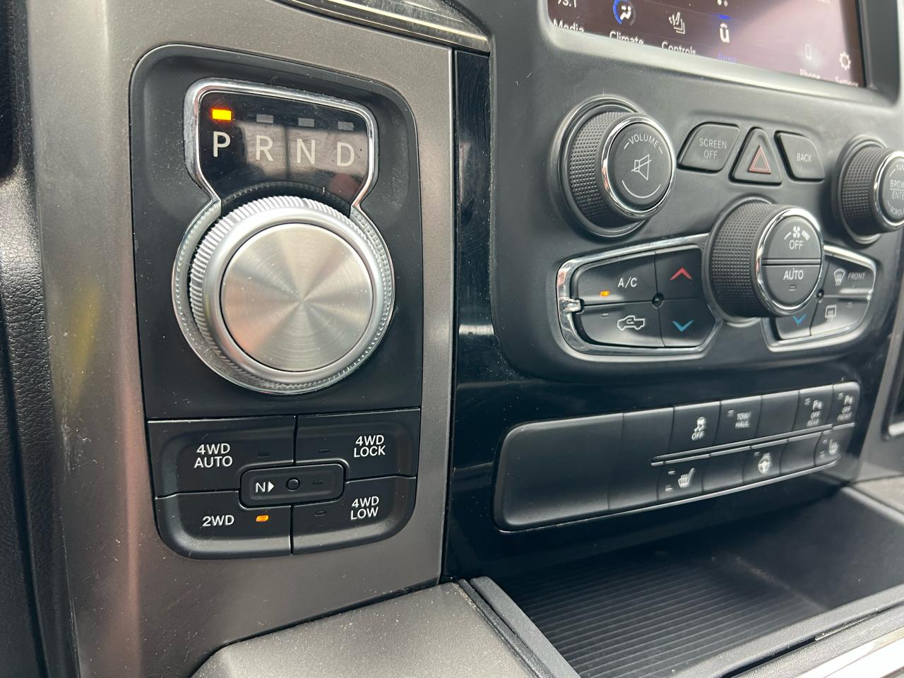 RAM 1500 Sport 4x4 Quad Cab 6'4" Box *Ltd Avail* 2018