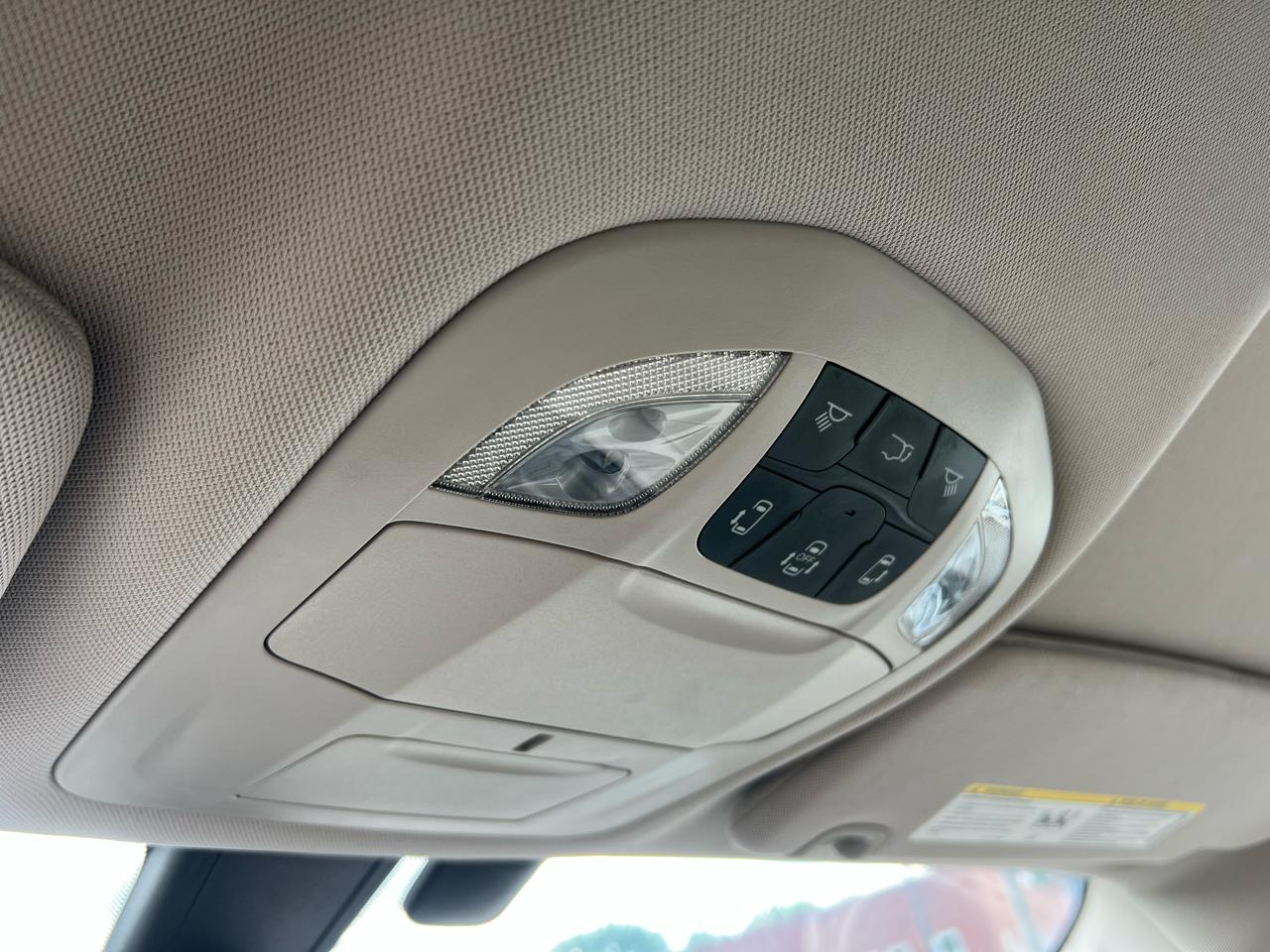 Chrysler Pacifica Touring-L FWD 2017