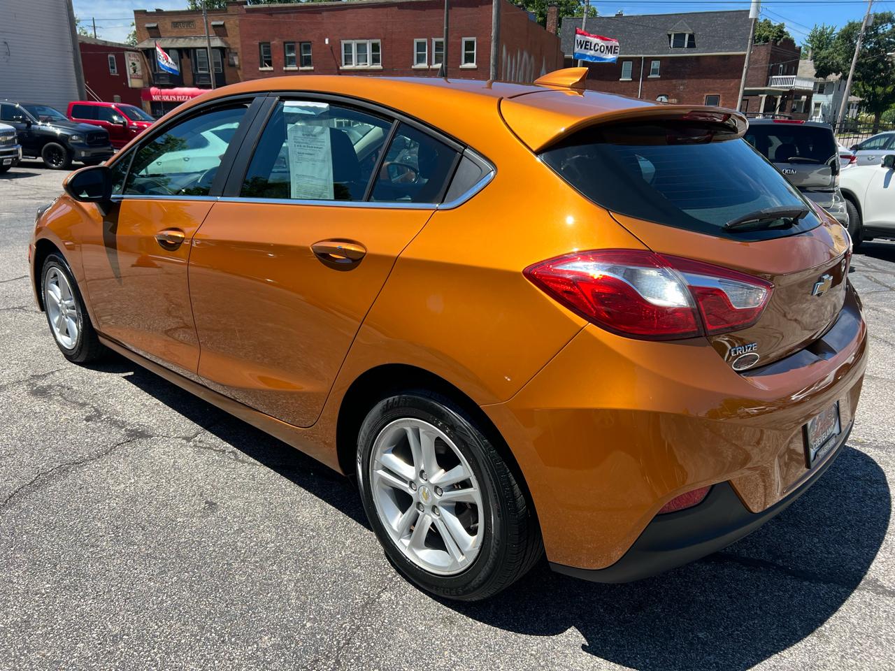 Chevrolet Cruze 4dr HB 1.4L LT w/1SD 2017