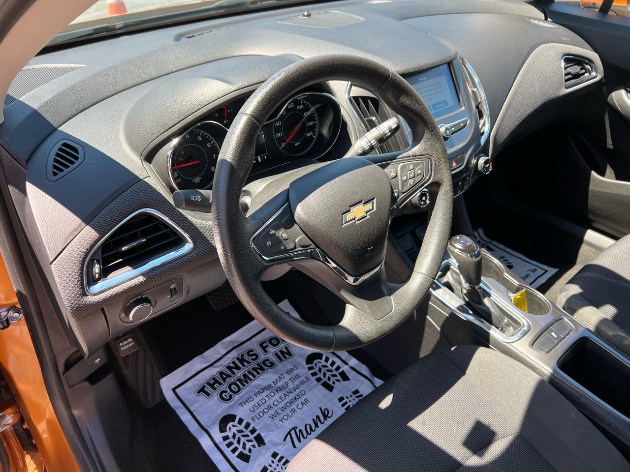 Chevrolet Cruze 4dr HB 1.4L LT w/1SD 2017
