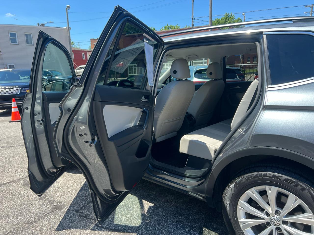 Volkswagen Tiguan 2.0T SEL 4MOTION 2018