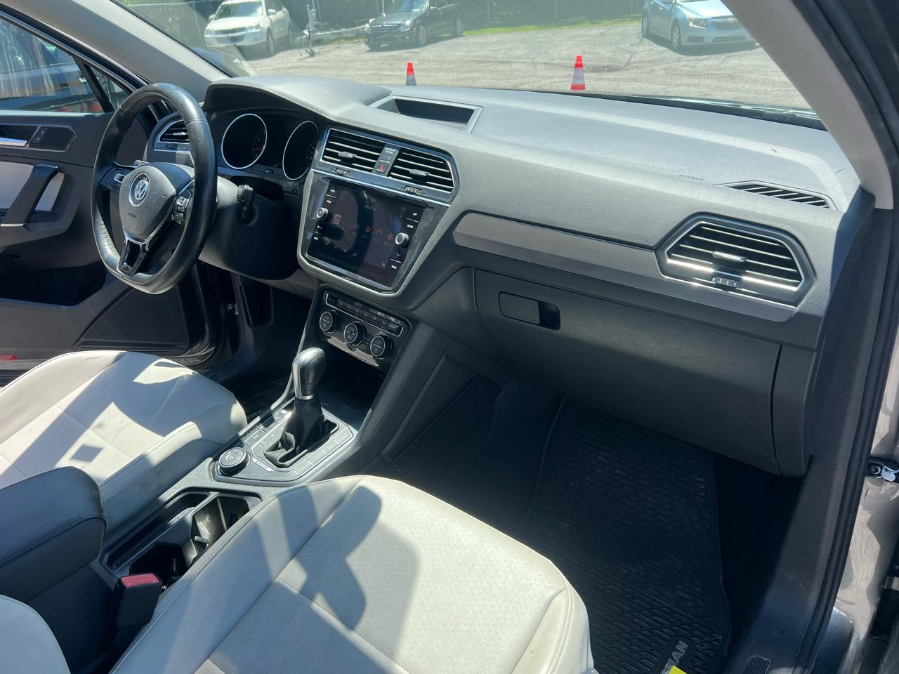 Volkswagen Tiguan 2.0T SEL 4MOTION 2018