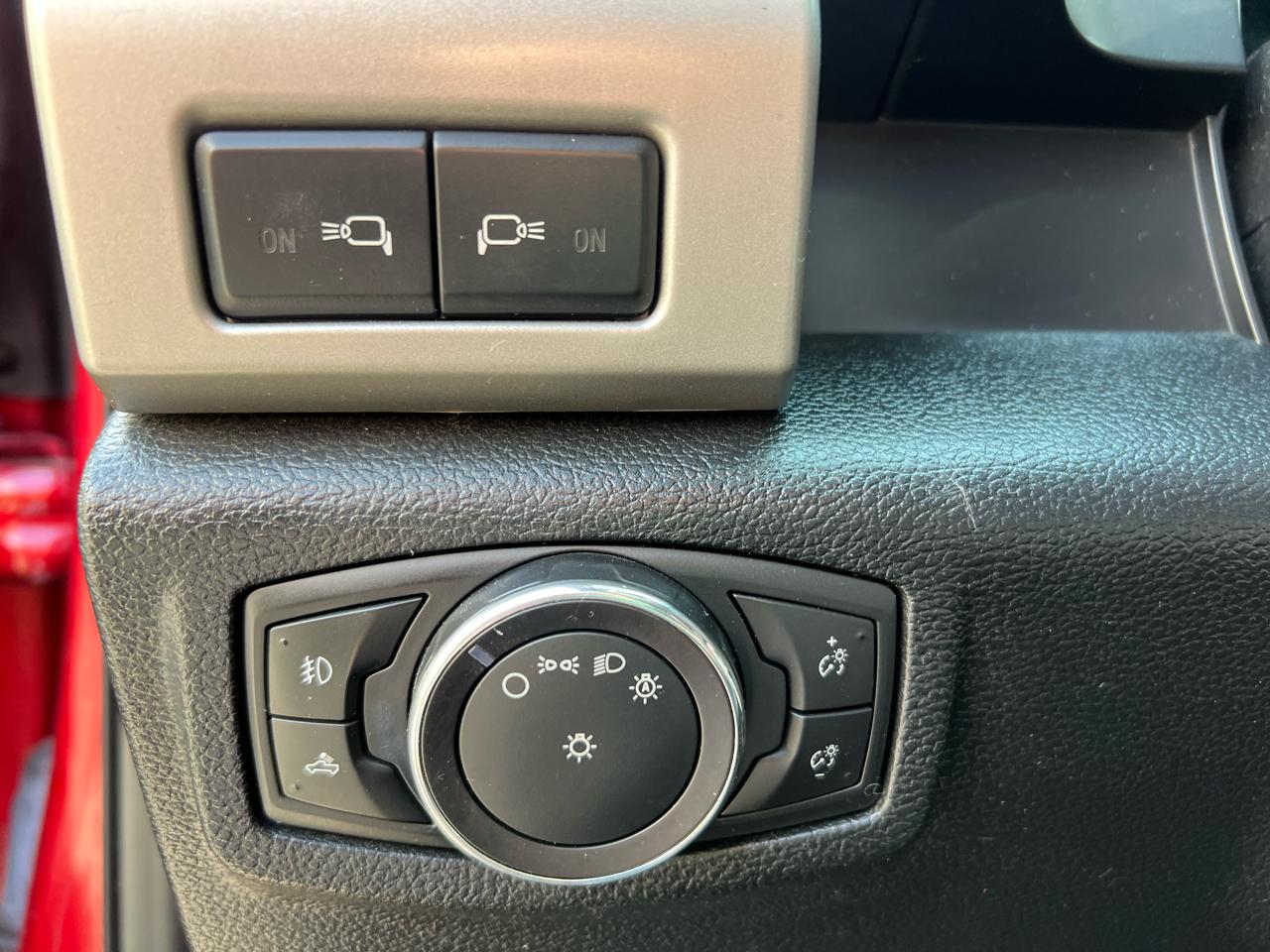 Ford F-150 4WD SuperCrew 139" Lariat 2016