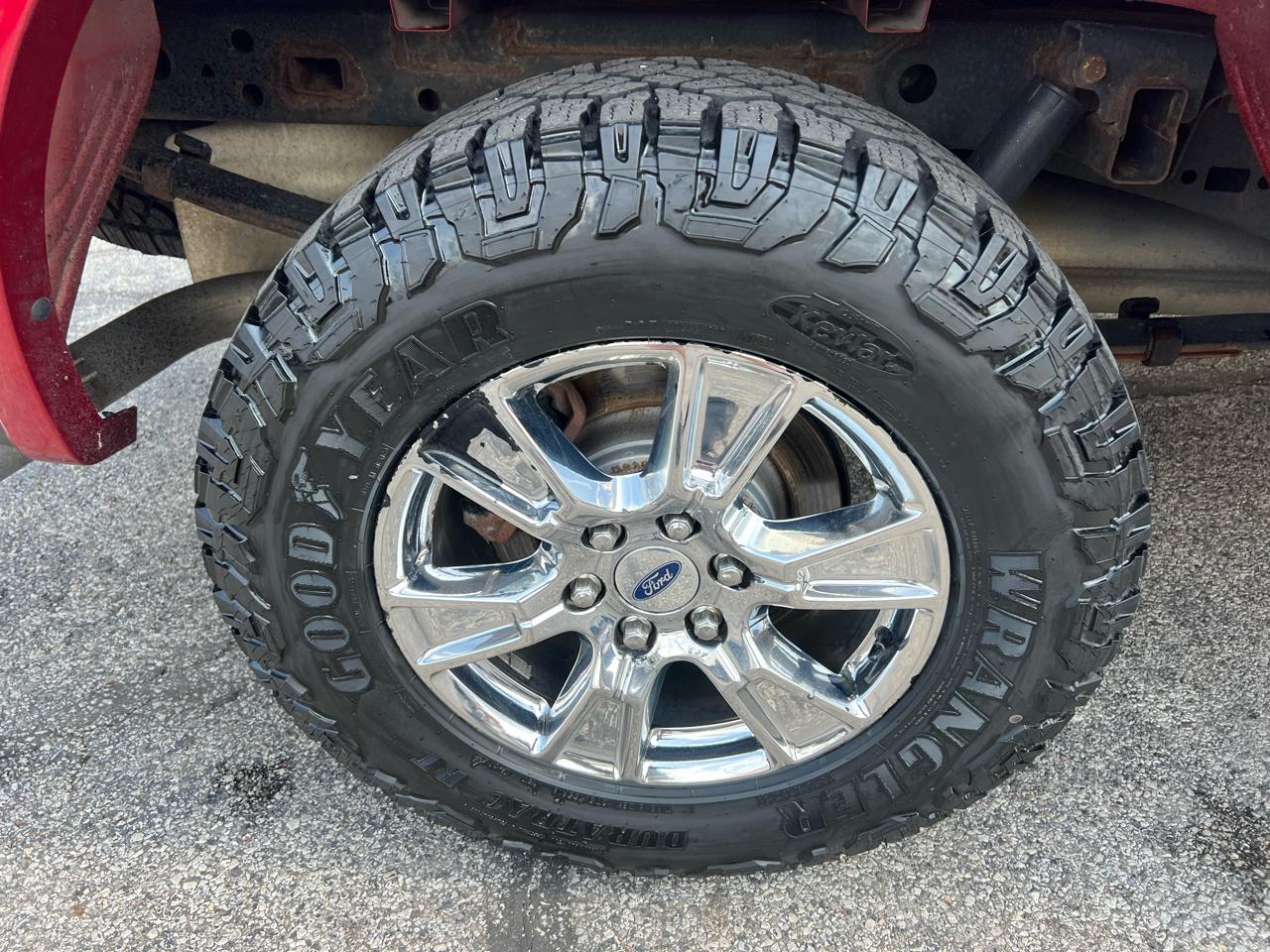 Ford F-150 4WD SuperCrew 139" Lariat 2016