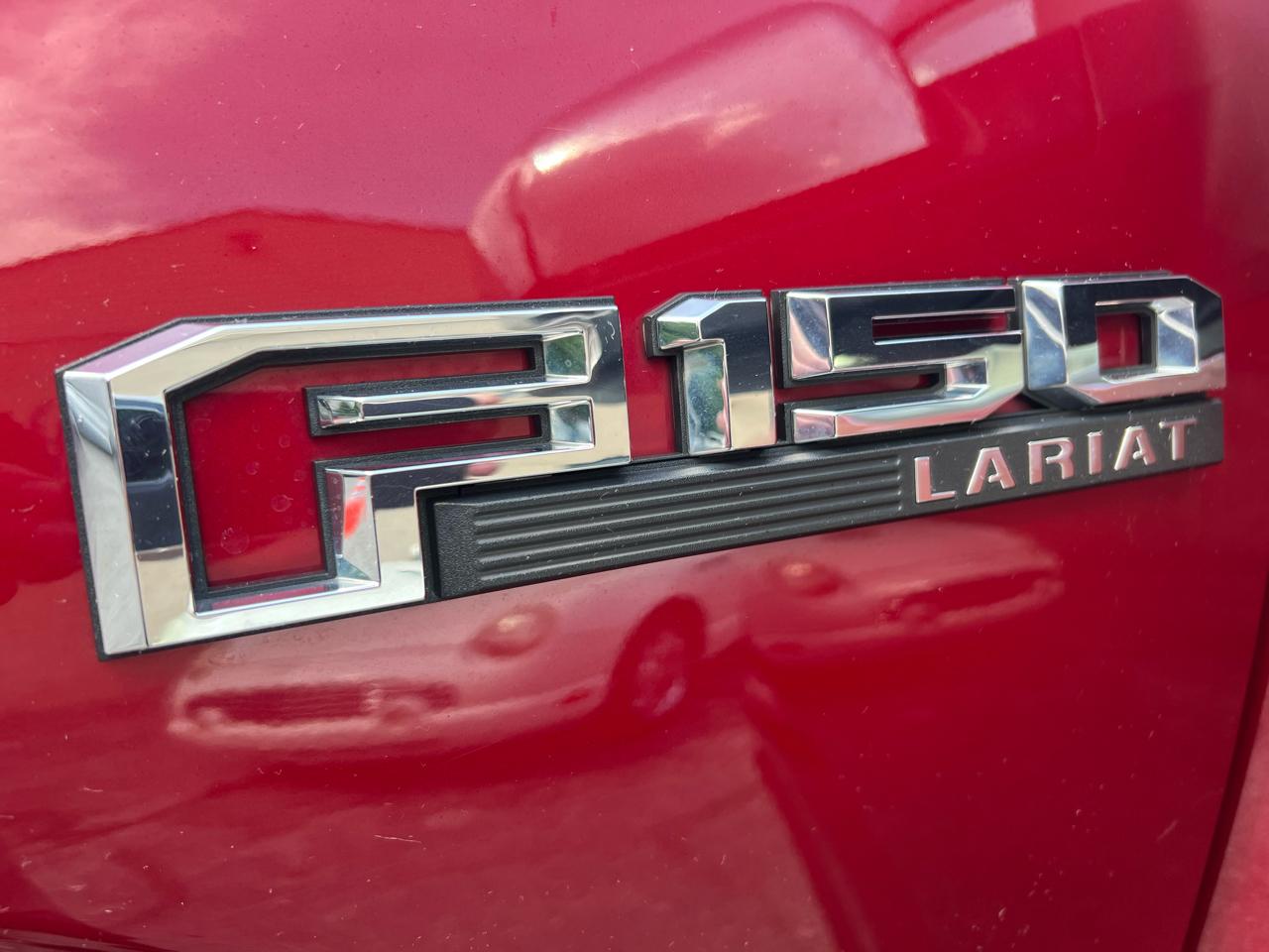 Ford F-150 4WD SuperCrew 139" Lariat 2016