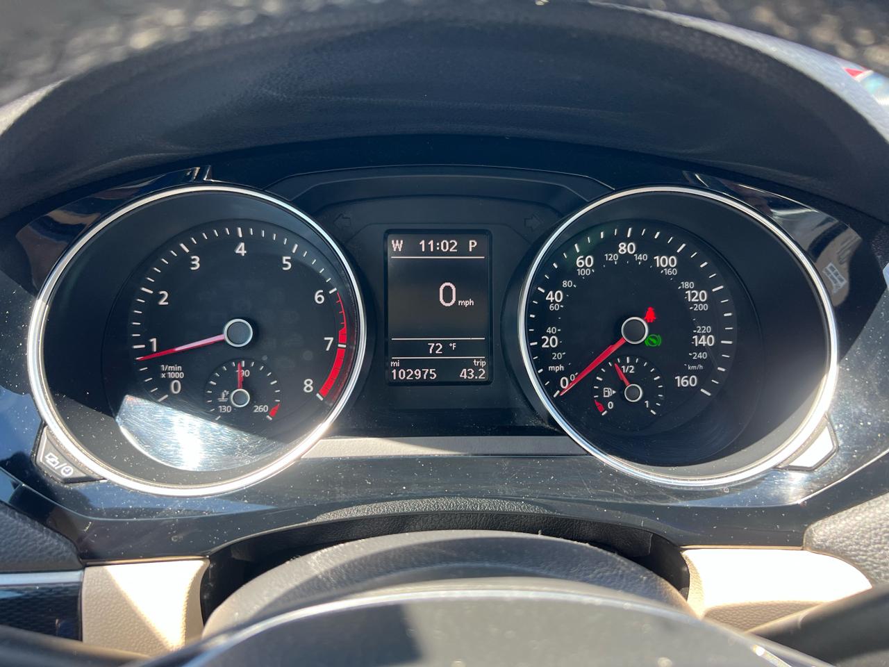 Volkswagen Jetta Sedan 4dr Auto 1.8T SEL PZEV 2016