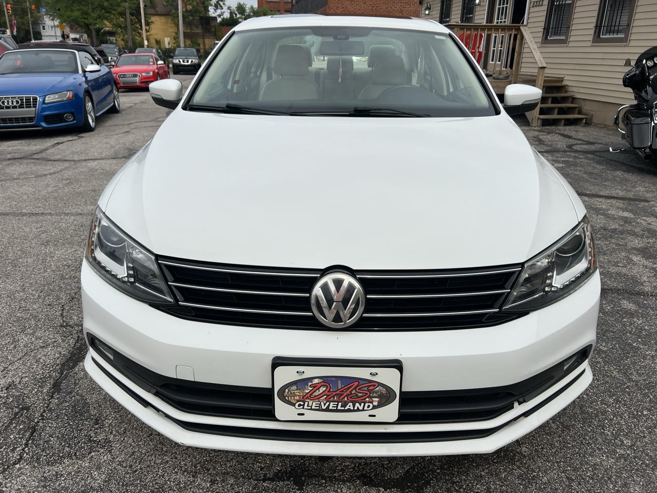 Volkswagen Jetta Sedan 4dr Auto 1.8T SEL PZEV 2016