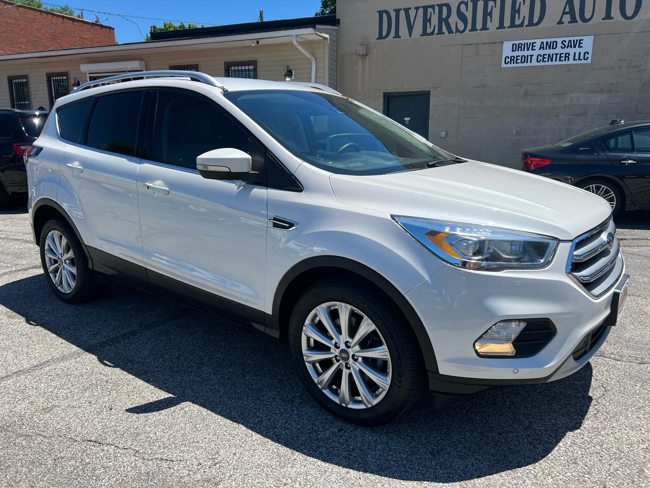 Ford Escape Titanium 4WD 2017