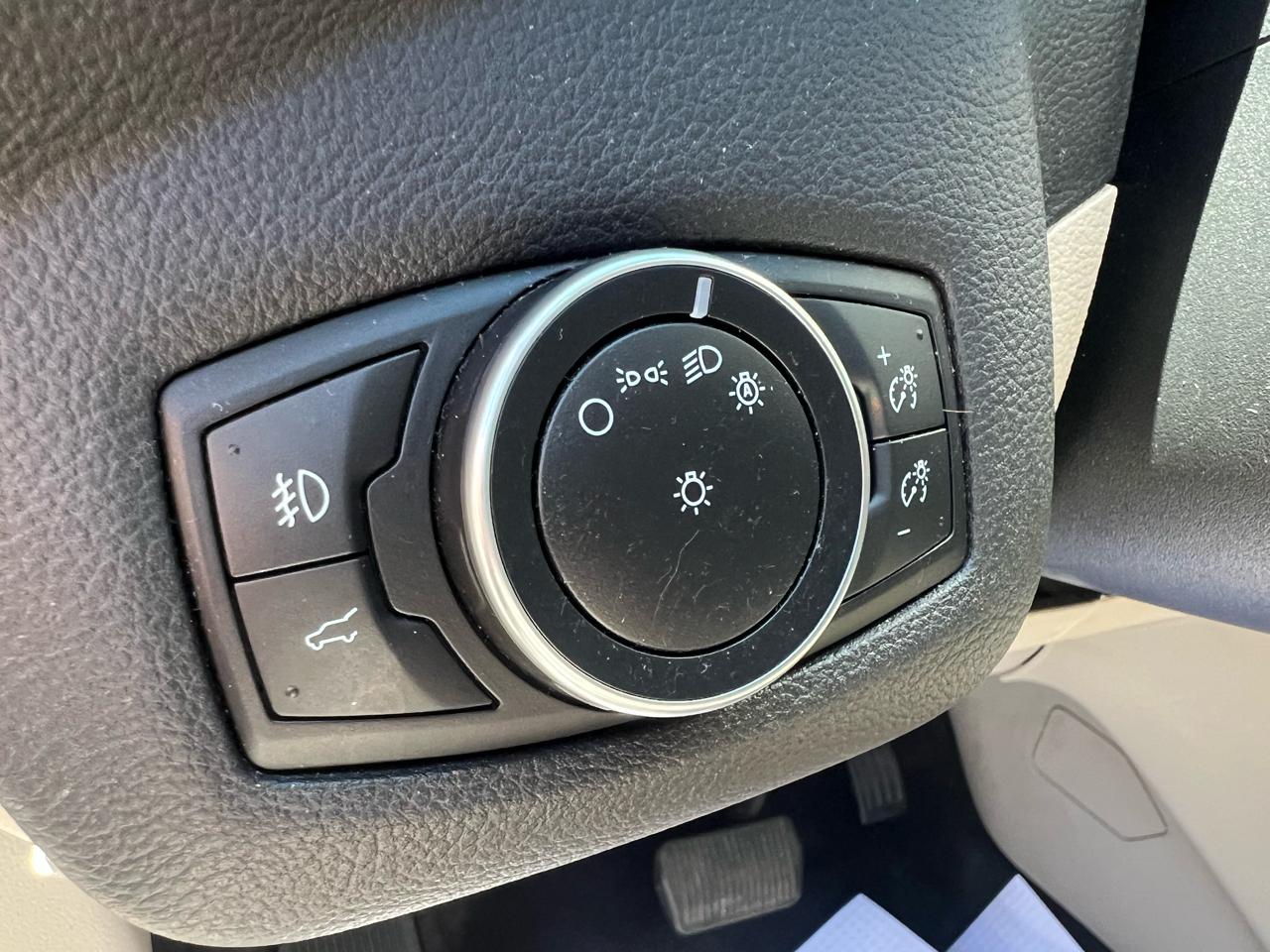 Ford Escape Titanium 4WD 2017