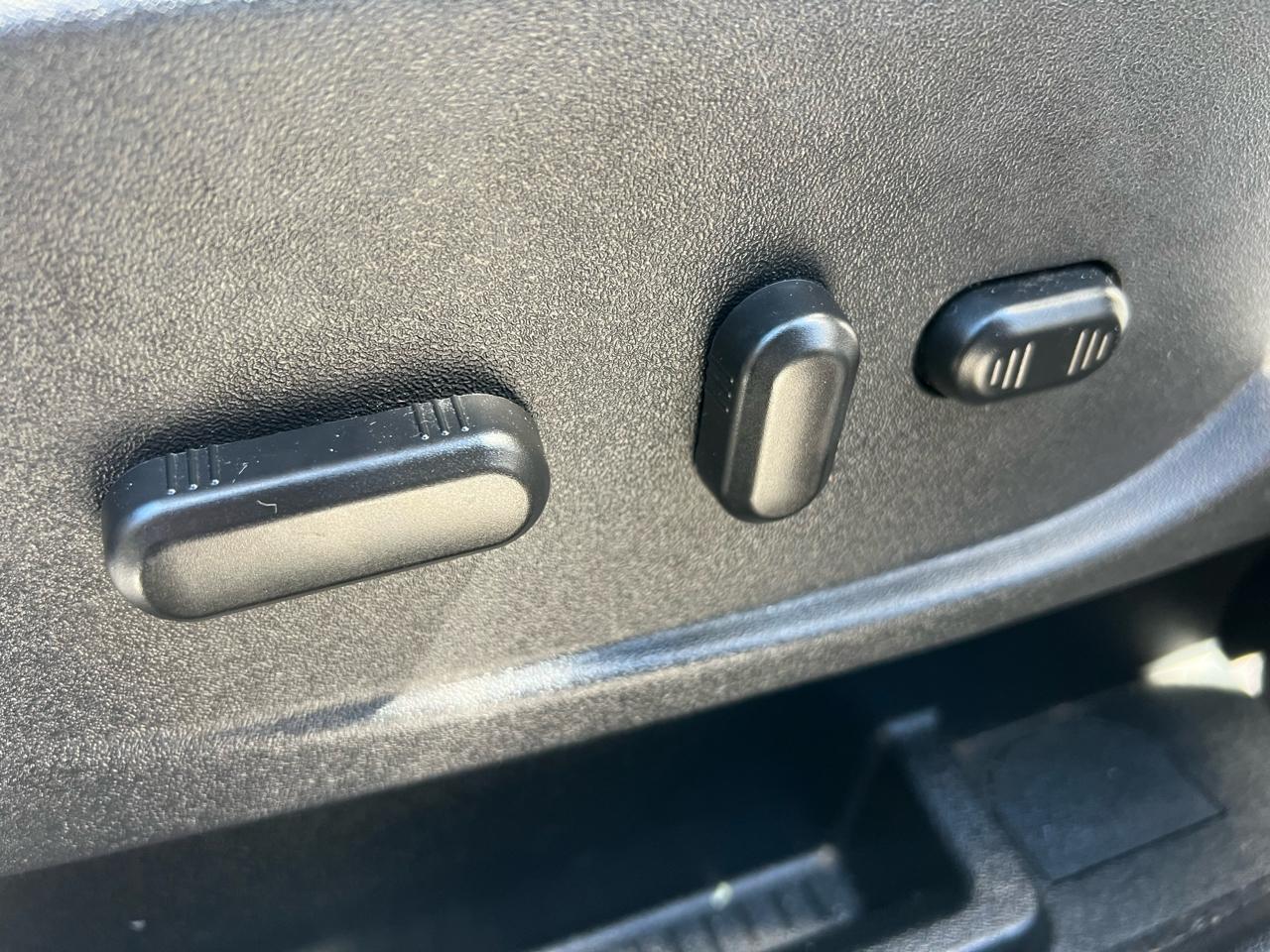 Ford Escape Titanium 4WD 2017