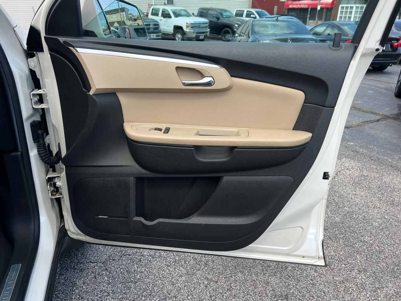 Chevrolet Traverse LTZ 2012
