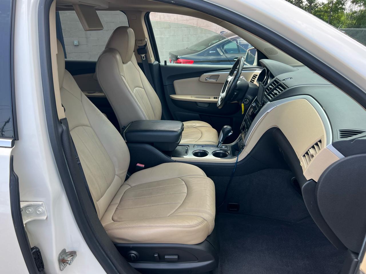 Chevrolet Traverse LTZ 2012