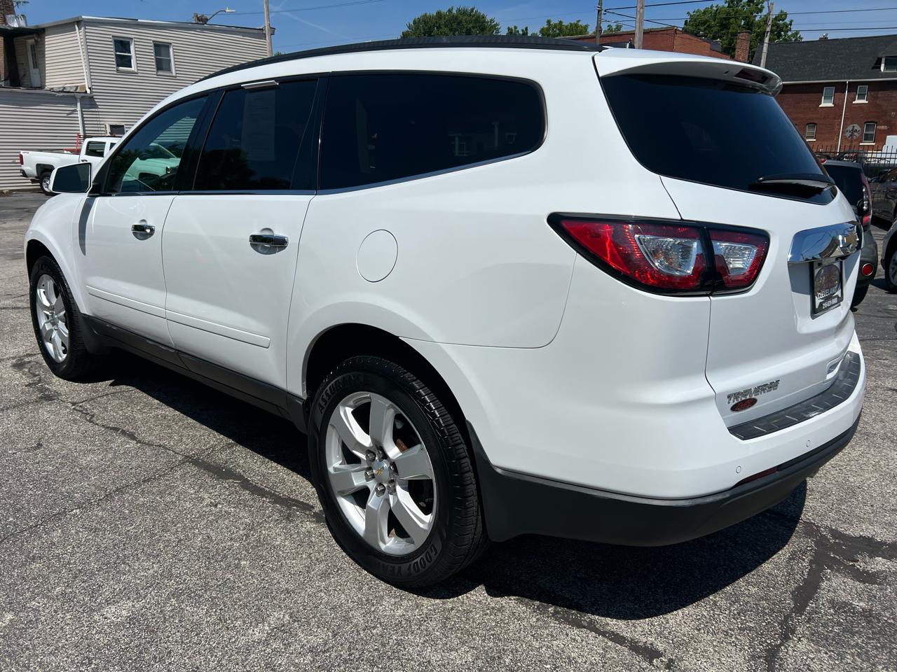 Chevrolet Traverse FWD 4dr LT w/1LT 2017