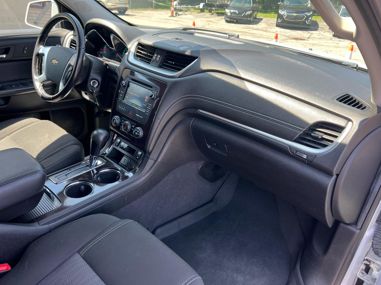 Chevrolet Traverse FWD 4dr LT w/1LT 2017