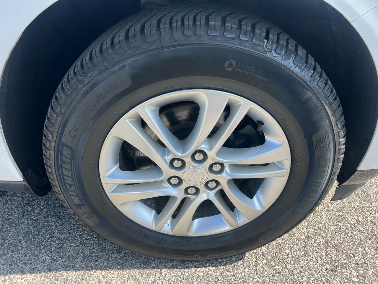 Buick Enclave AWD 4dr Essence 2019