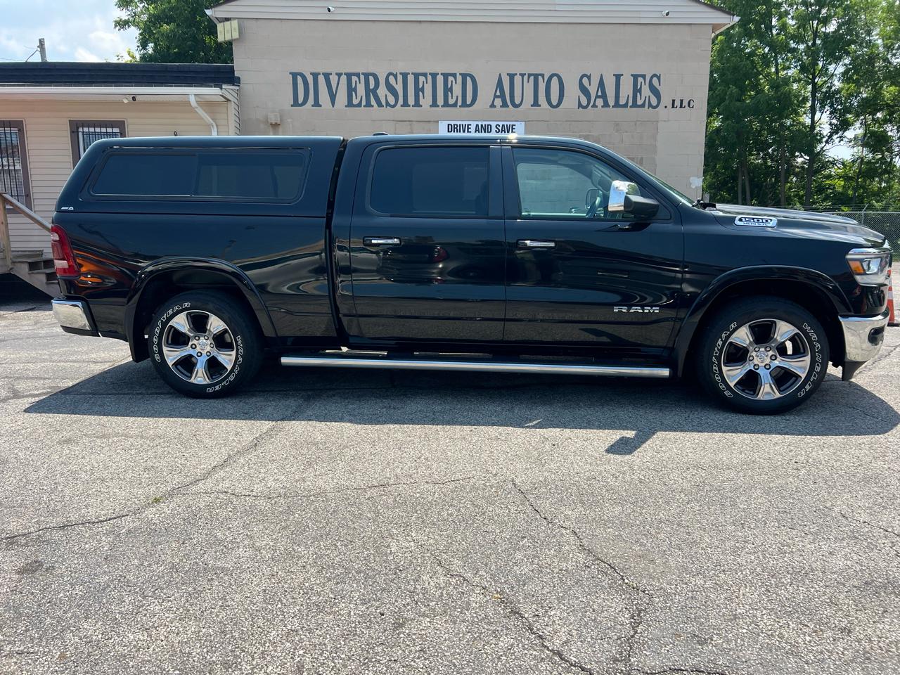 RAM 1500 Laramie 4x4 Crew Cab 5'7" Box 2019