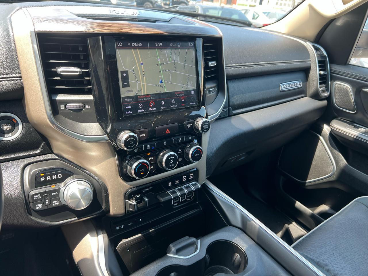 RAM 1500 Laramie 4x4 Crew Cab 5'7" Box 2019