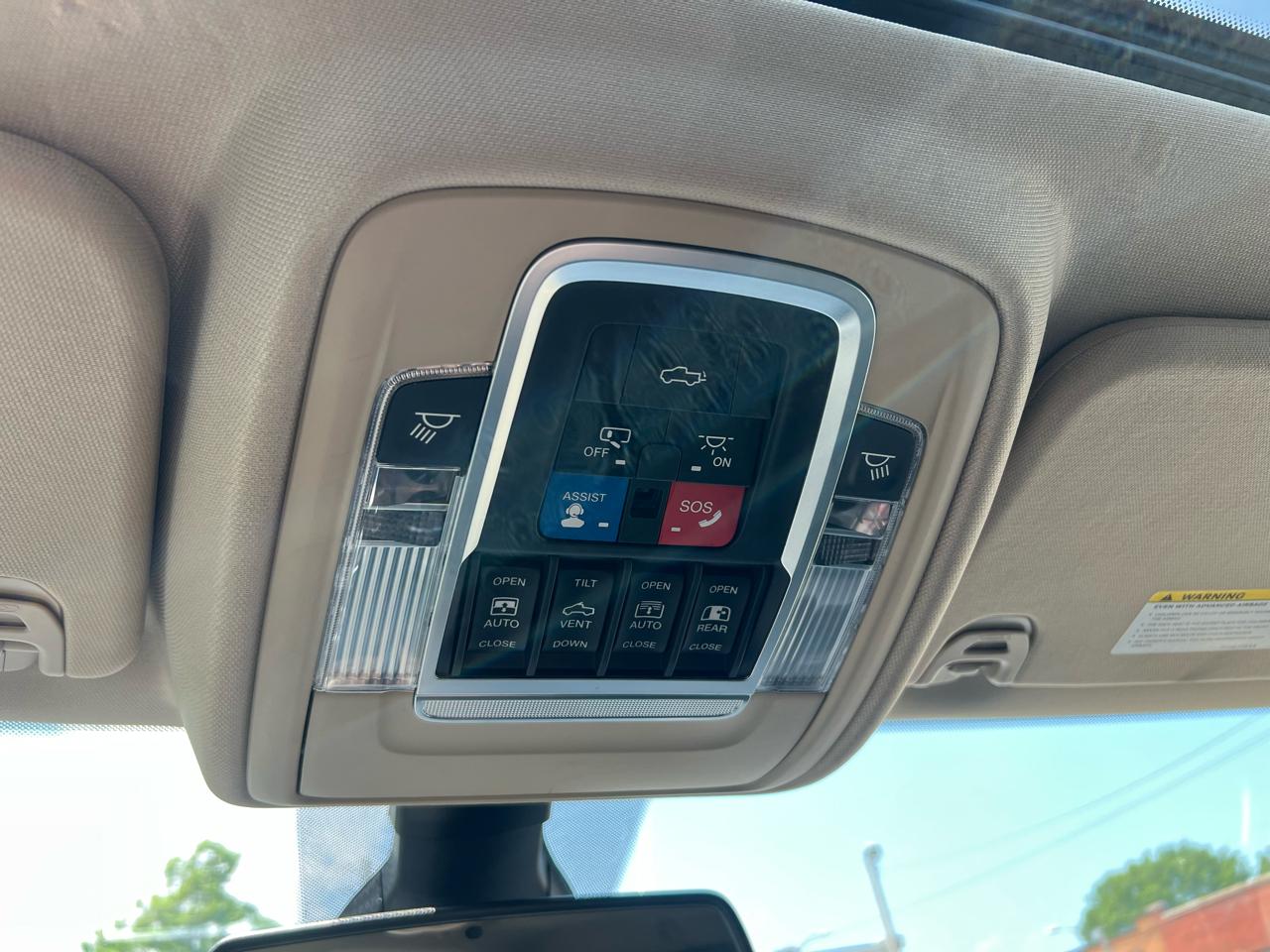 RAM 1500 Laramie 4x4 Crew Cab 5'7" Box 2019